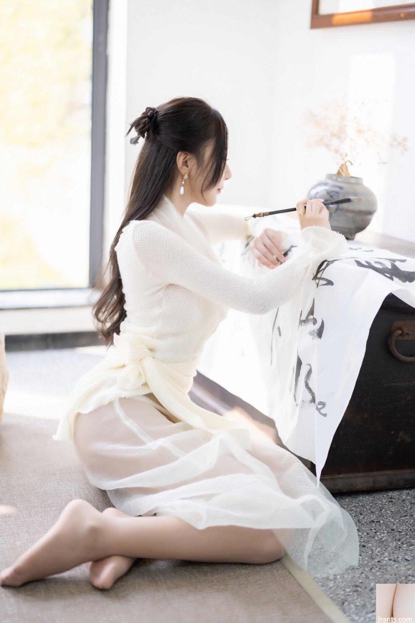 Wang Xinyao Yanni calligraphie et peinture en robe blanche (101P)