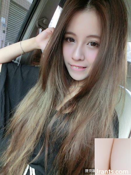 Gadis cantik seksi Chen Keyie (32P)