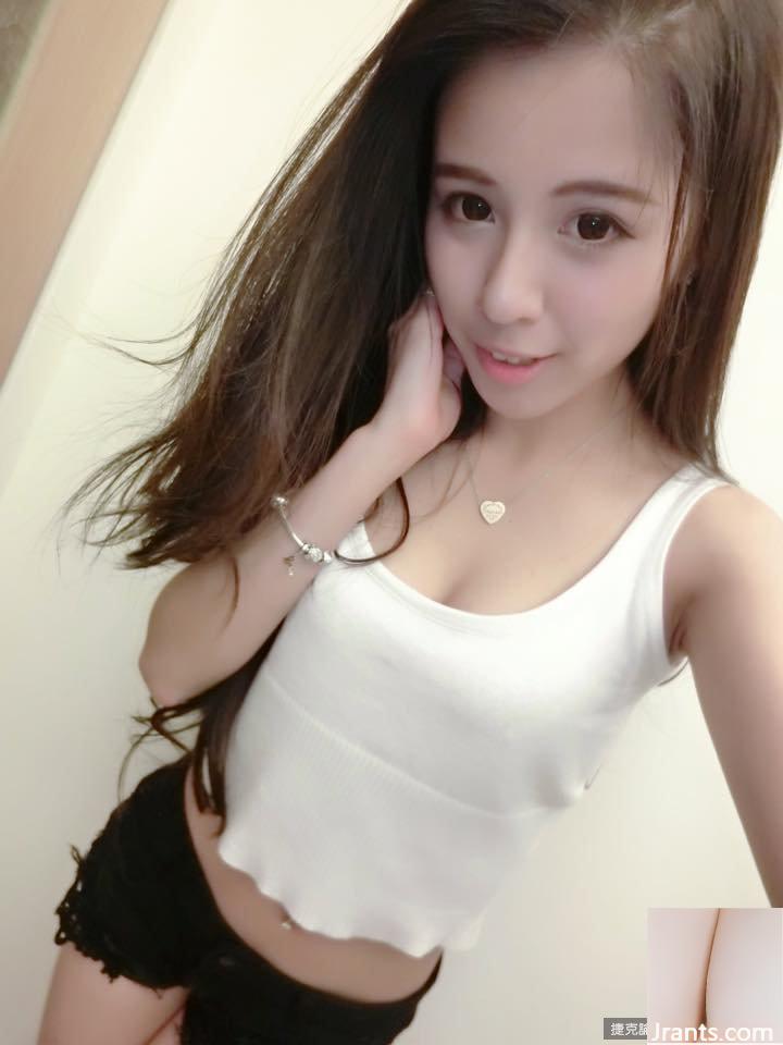 Gadis cantik seksi Chen Keyie (32P)