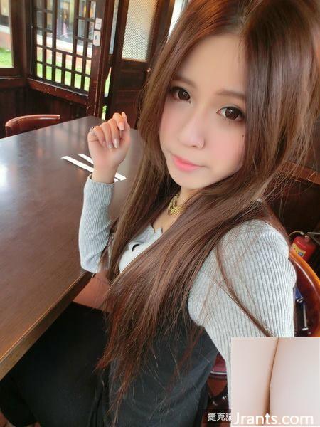 Gadis cantik seksi Chen Keyie (32P)