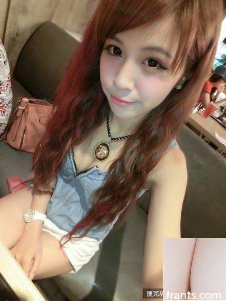 Sexy ကျတဲ့ မိန်းကလေး Chen Keyie (32P)