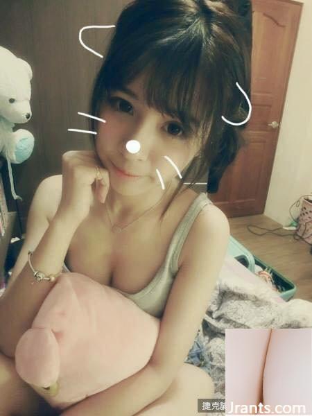 Gadis cantik seksi Chen Keyie (32P)