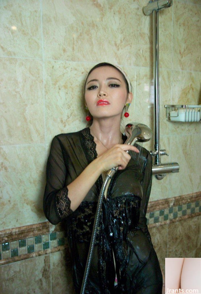 (Modèle chinois sexy) Partie supérieure sexy du beau et tendre modèle Pan Chunhui dans la salle de bain (77P)