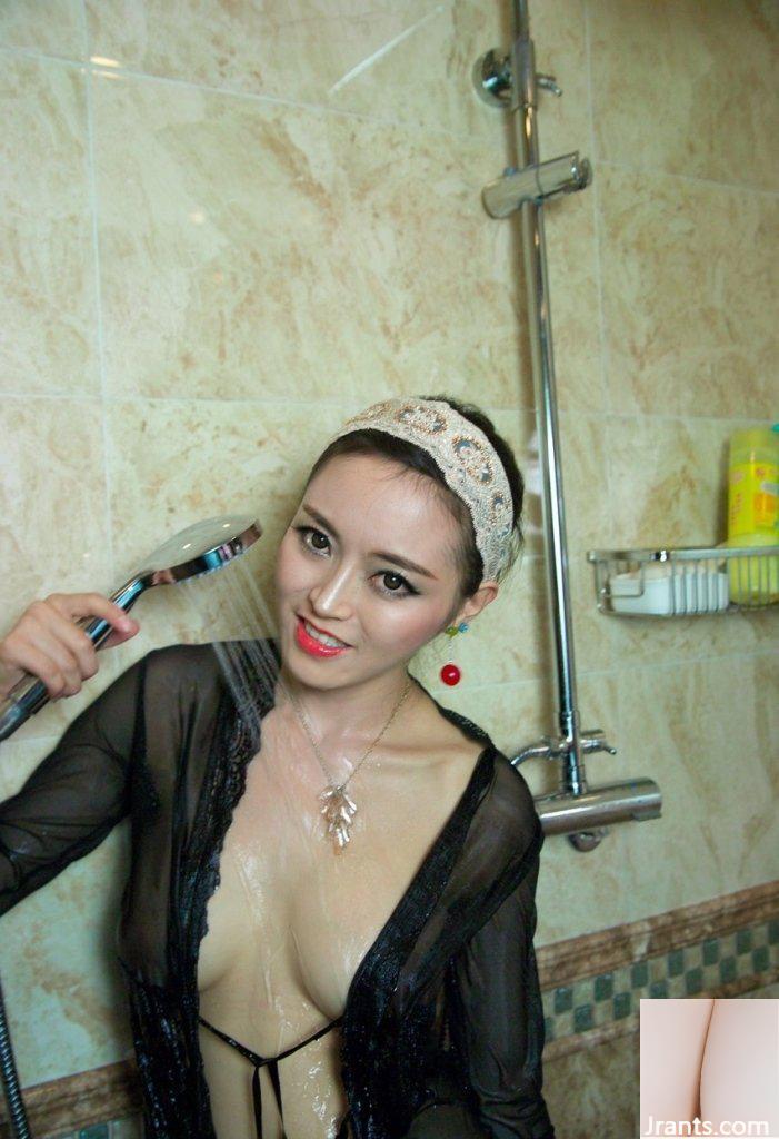 (Modelo china sexy) La sexy parte superior de la hermosa y tierna modelo Pan Chunhui en el baño (77P)