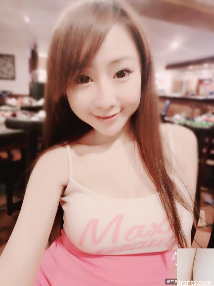 34D sexy Madou~T ကောင်မလေး (Tiffany Chen)~ မင်းသူ့ကို နေ့တိုင်း ပွေ့ဖက်ခွင့်ပေးဖို့ ဘောင်းဘီတိုနဲ့ ခေါင်းအုံးတစ်လုံးပဲ ၀တ်ထားတယ် (46P)