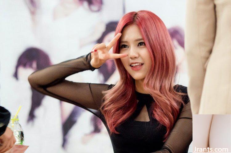 Hyejeong AOA Super beauté de la chanteuse principale, belle et sexy (24P)