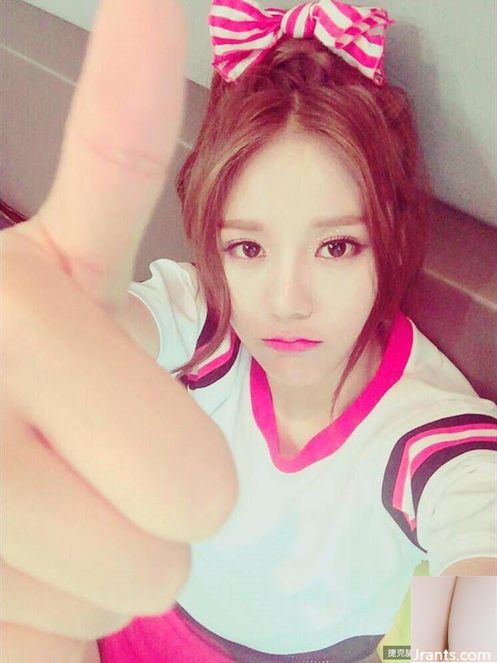 Hyejeong AOA Super aufrechte, schöne und sexy Leadsängerin (24P)