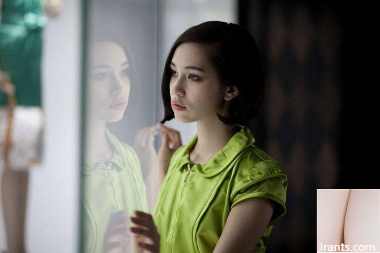 Le visage de l&#39;orgasme de la petite amie de G-Dragon, Mizuhara Kiko, dans la publicité, semble filmer un AV (27P)