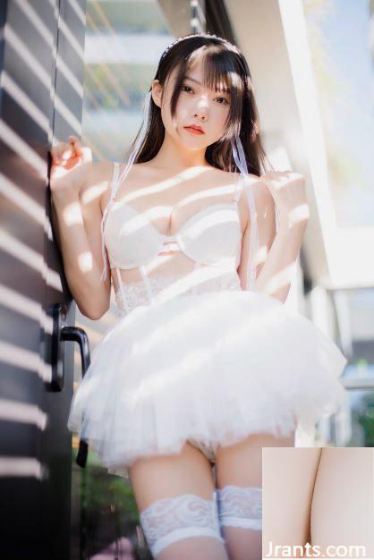 (တရုတ်မော်ဒယ်) Vanilla Meow Lulu-Yangzhi Ganlu &#8220; White Veil Skirt&#8221;  (48P)