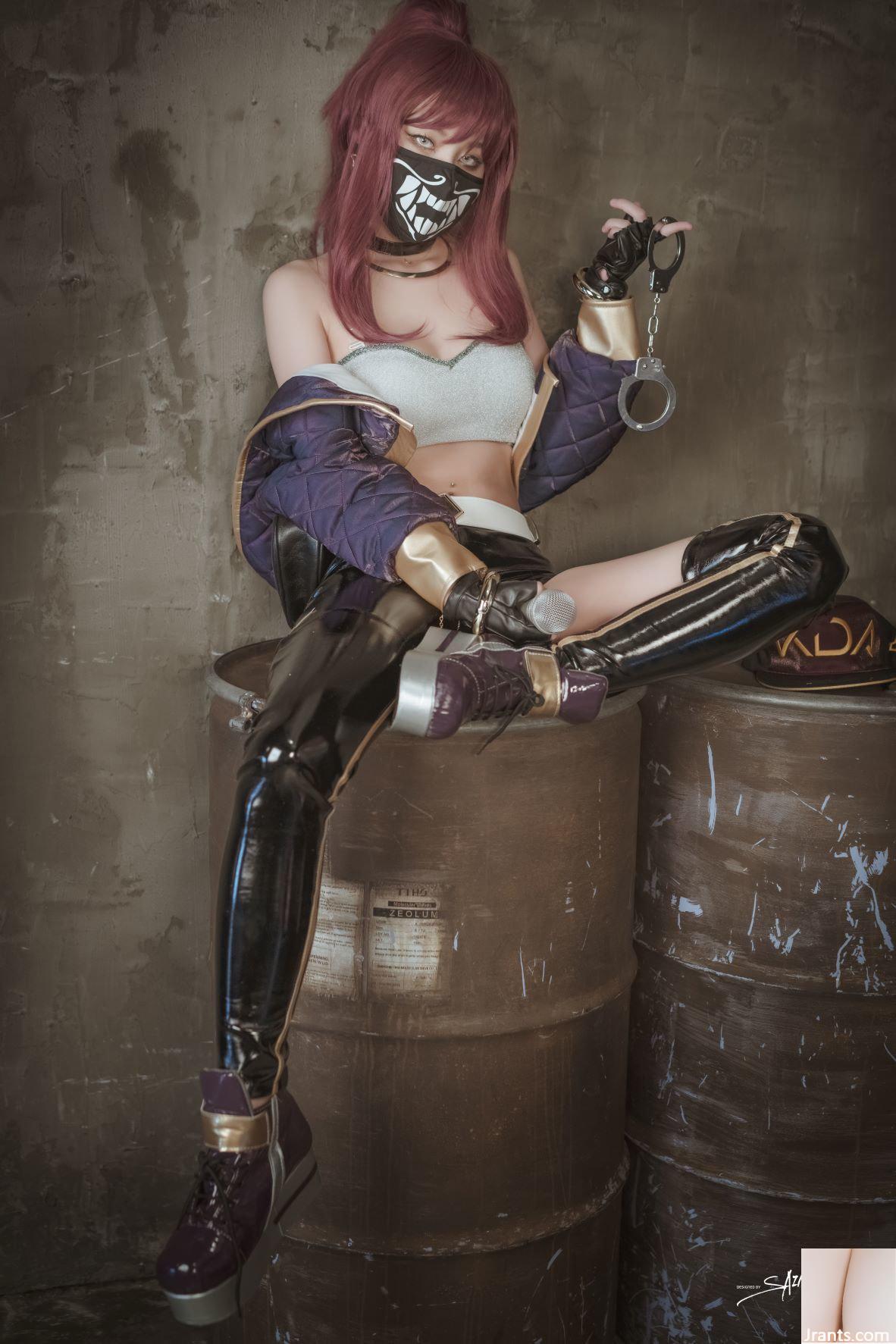 (সেন্ট ফটোলাইফ) Yuna&#39;s cos vol.04 – KDA Akali &#038; Nier Automata 2B (64P)