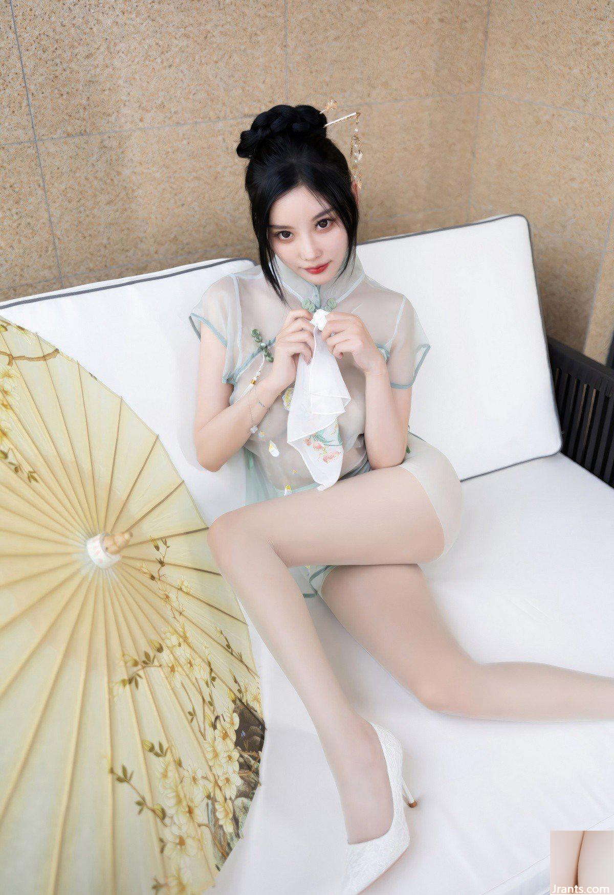 Yang Chenchen cheongsam serré sexy ultra-mince en soie blanche belles jambes dodues belles fesses string (13P)