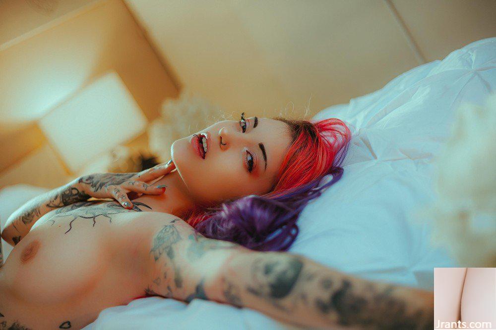 (Suicide Girls) 2024년 10월 14일-Gloom – 저녁 빛 (52P)