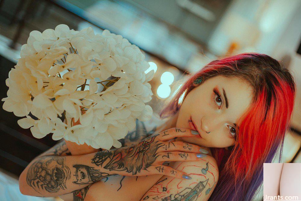 (Suicide Girls) 2024년 10월 14일-Gloom – 저녁 빛 (52P)