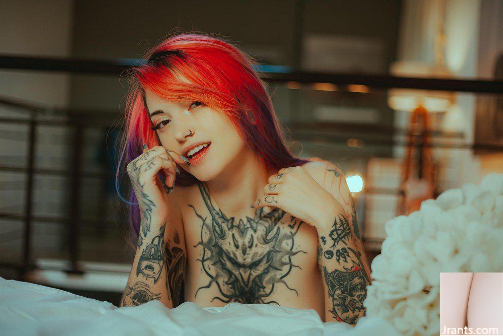 (Suicide Girls) Oct 14,2024-Gloom – Luz De Atardecer (52P)