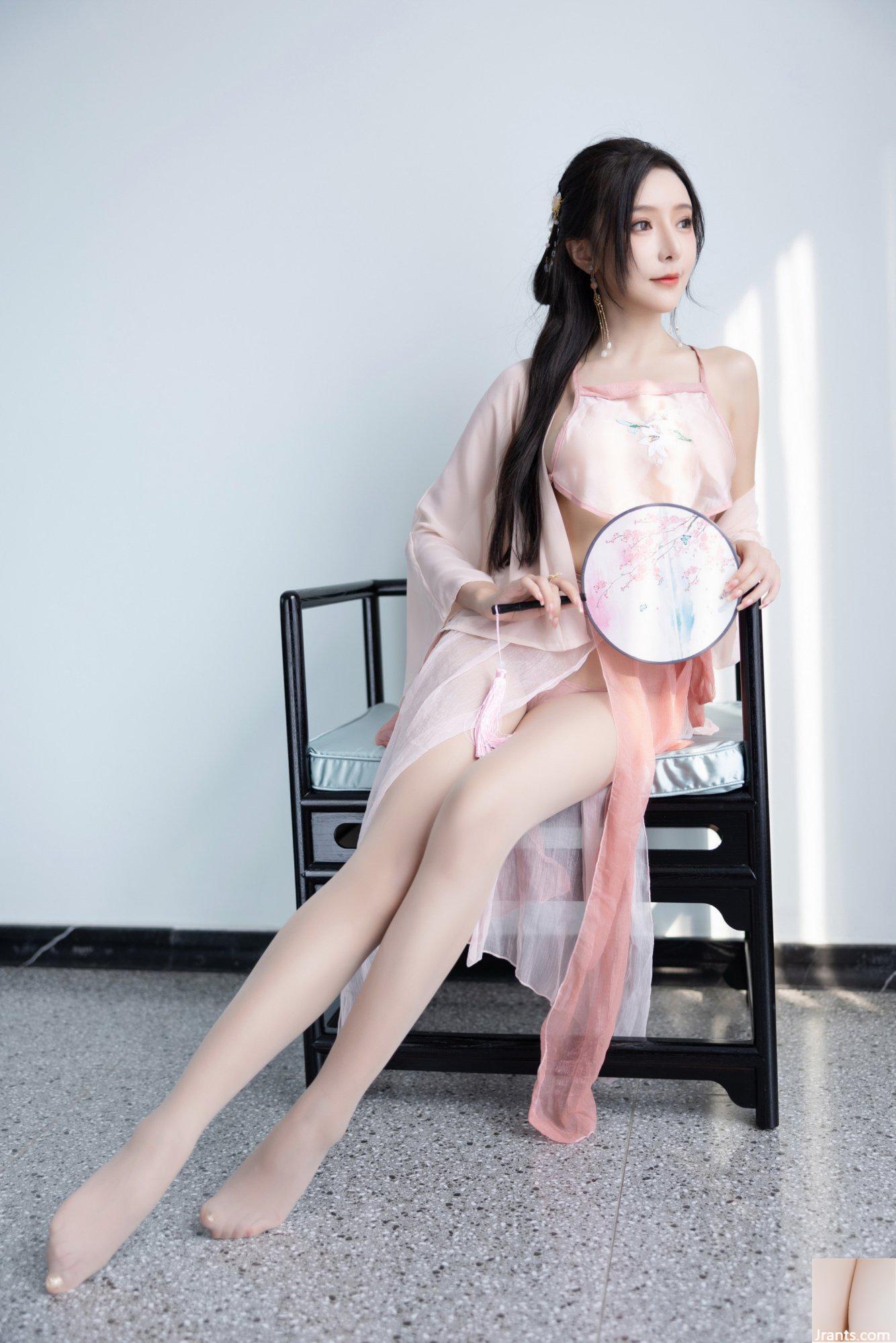 Wang Xinyao Yanni costume rose amusant (100P)