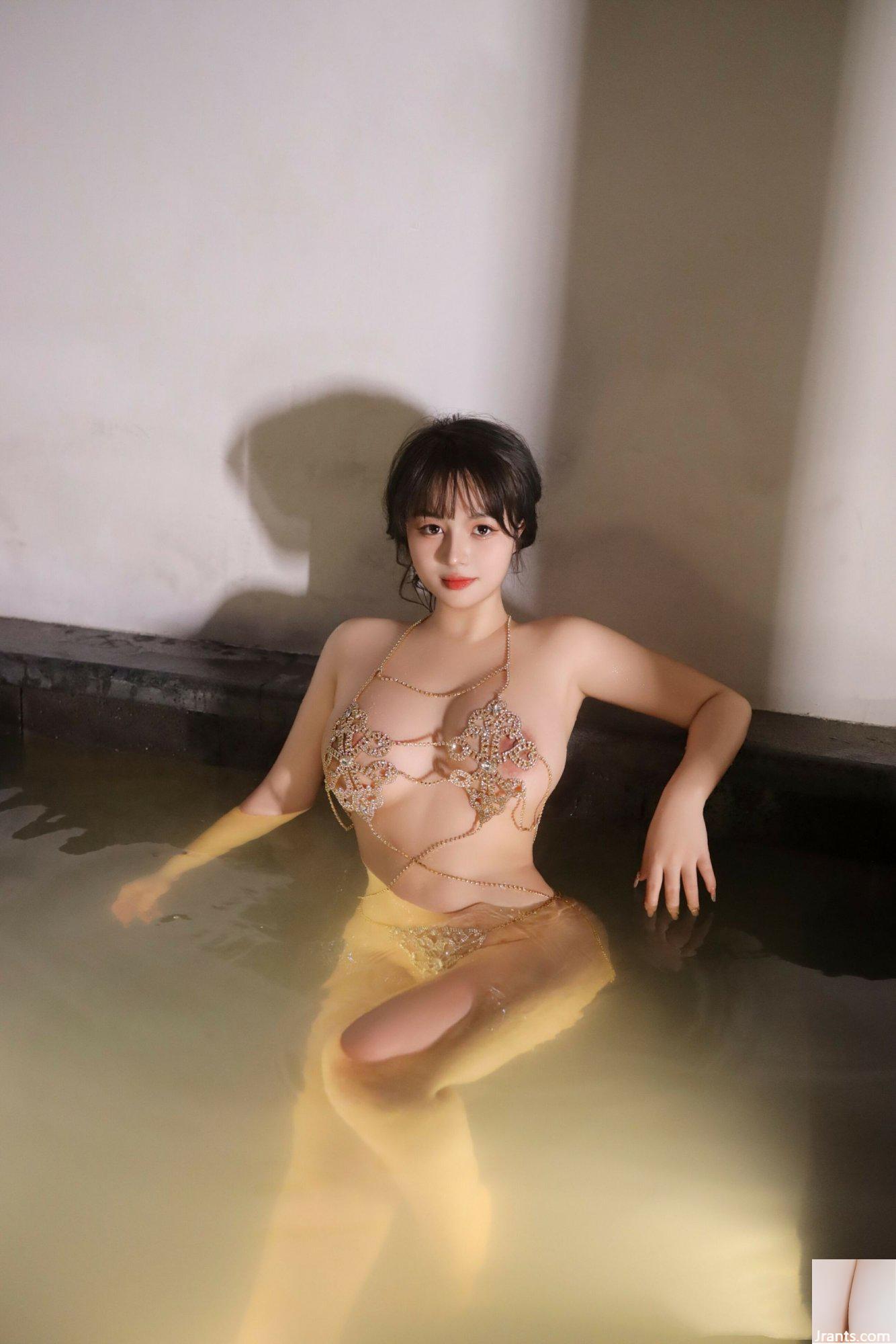 (XiuRen extra) Le modèle de beauté XiuRen Shen Yi « Je veux prendre un bain de source chaude avec moi » (86P)