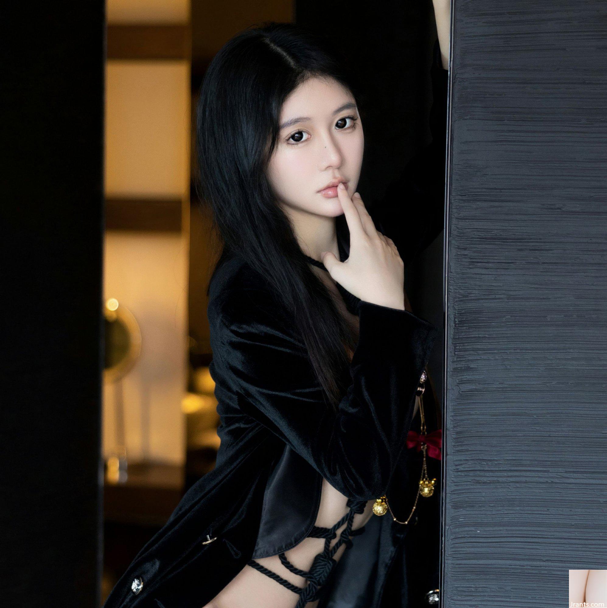 (XiuRen Ekstra) Model cantik XiuRen Xie Xiaoan &#8220;Pelatihan Hitam&#8221; (119P)