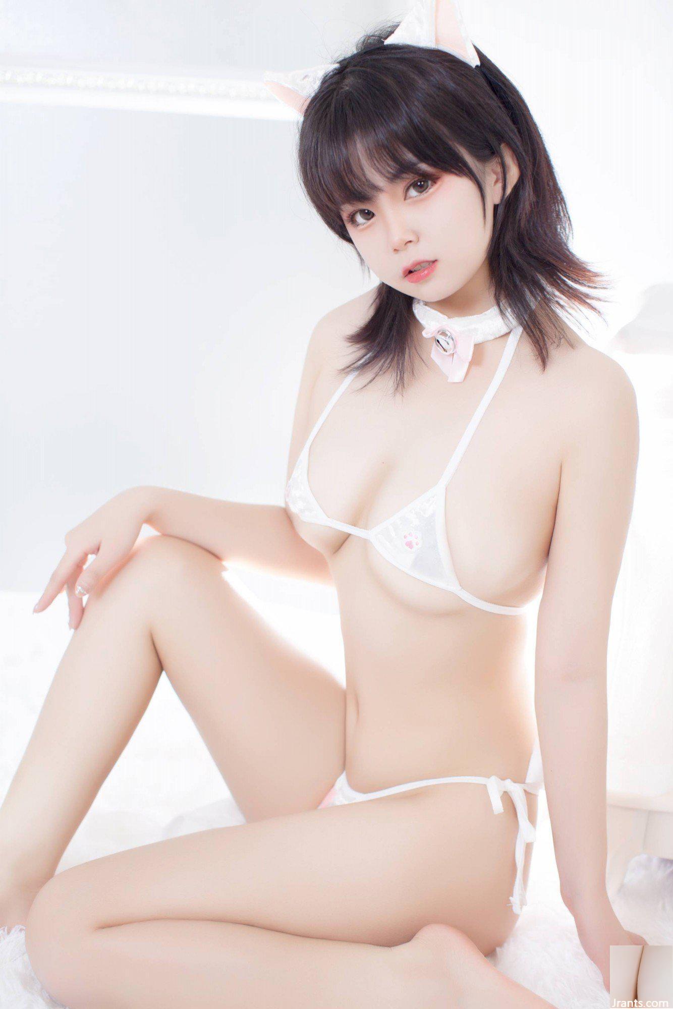 (Collection en ligne) Welfare Girl Idiot Senior Sister « White Cat Girl » Exclusivité VIP (37P)