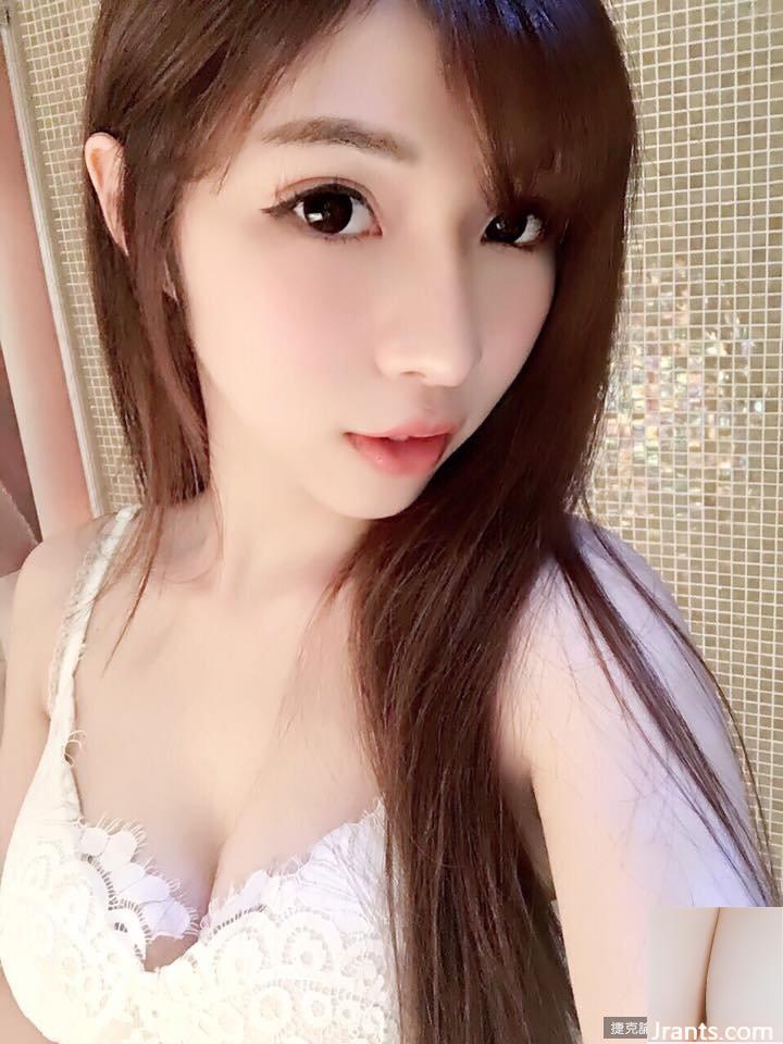 Gadis seksi Elena Nana (15P)