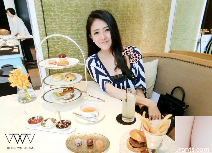 Benar-benar seorang blogger makanan yang cantik~Joyce Xixi~Dia sangat tampan dan memiliki sosok yang baik sehingga saya tidak memperhatikan makanan apa yang dia perkenalkan (84P)