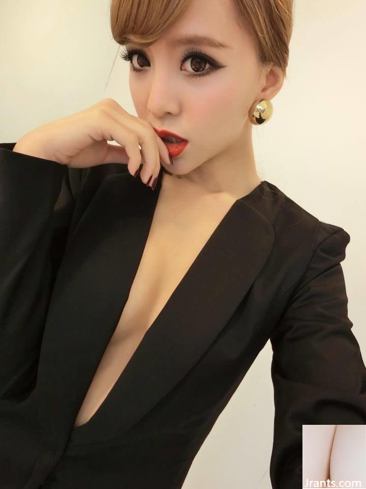 Mi secretaria OL de copa D trabaja así ~ Kitty Chen Yujie ~ ¿Cómo puede mi jefe soportar usar esto cuando navega por Internet (96P)