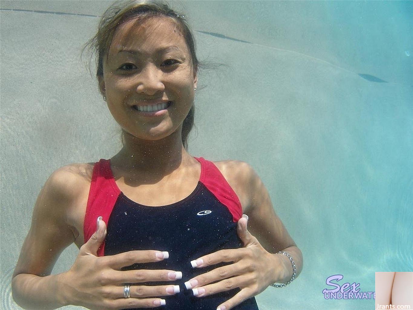 sexunderwater Kara Thailand (192P)