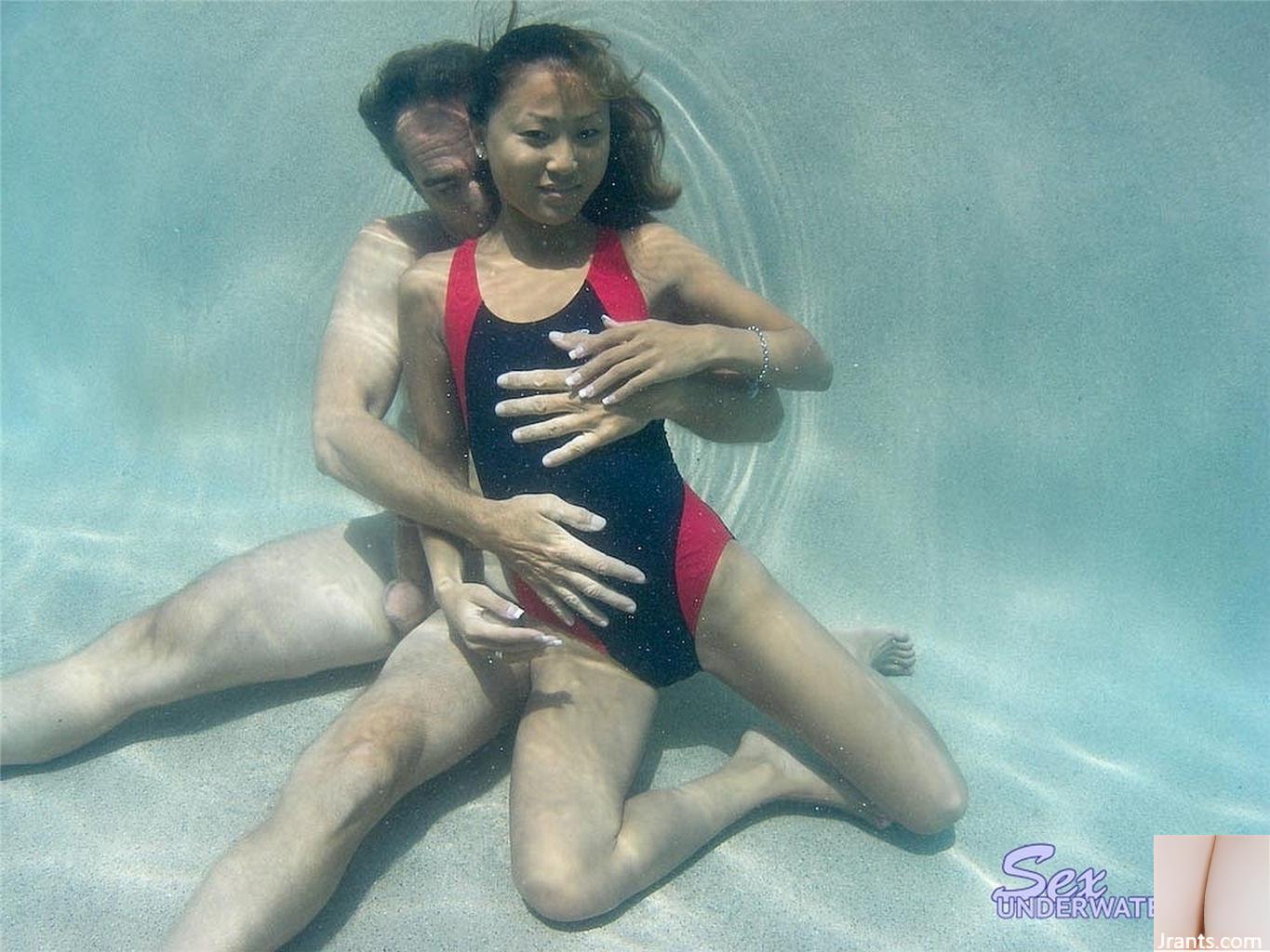 sexunderwater Kara Thailand (192P)