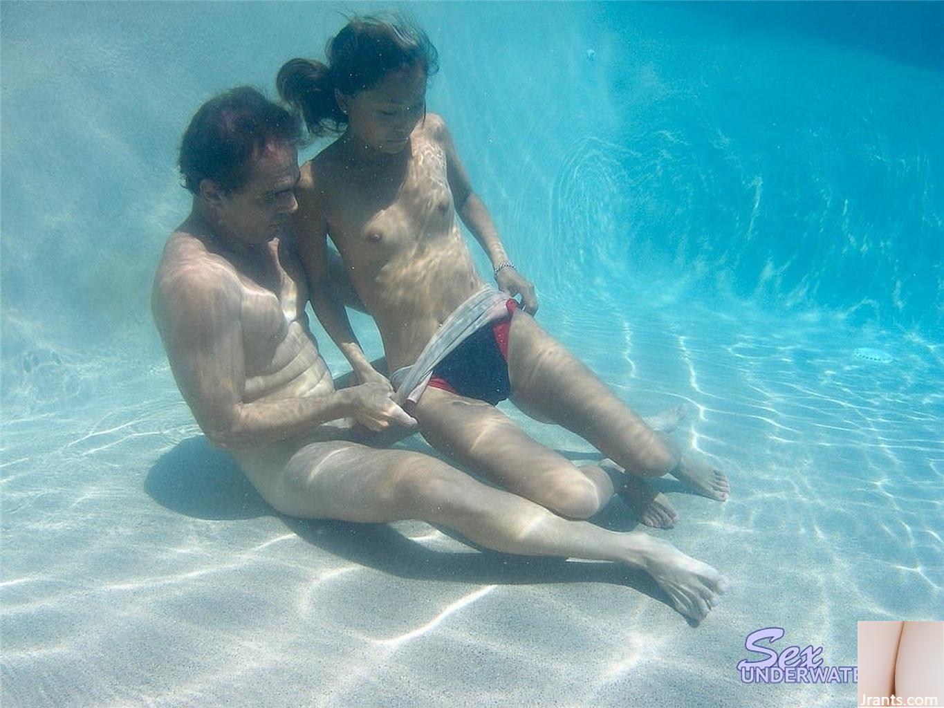 sexunderwater Kara Thailand (192P)