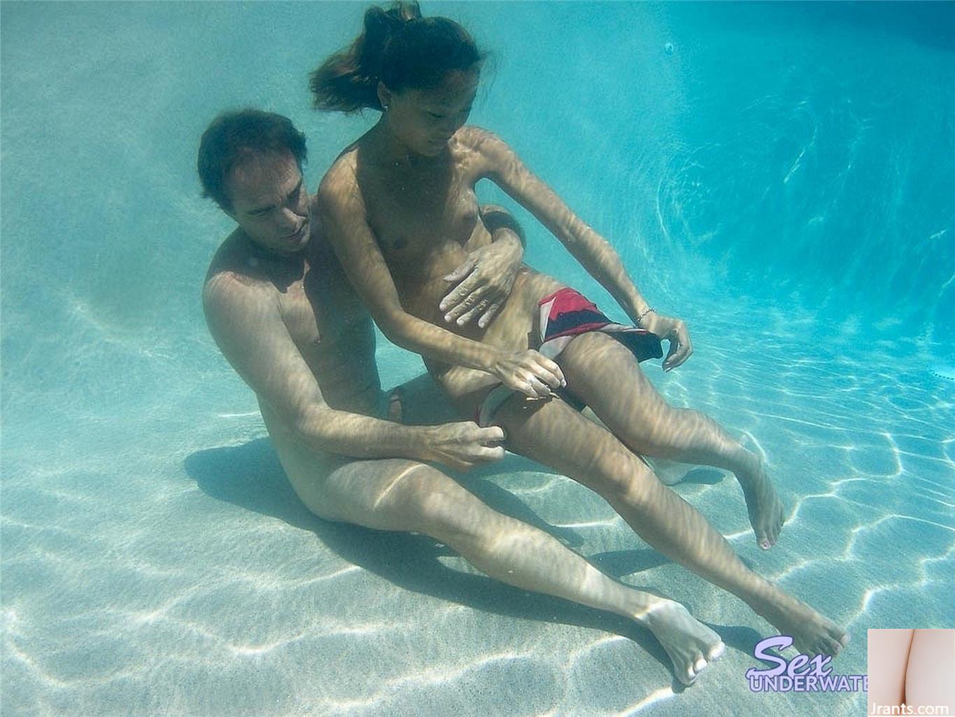 sexunderwater Kara Thailand (192P)