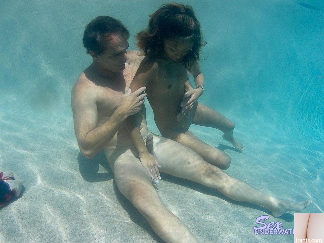 sexunderwater Kara Thailand (192P)